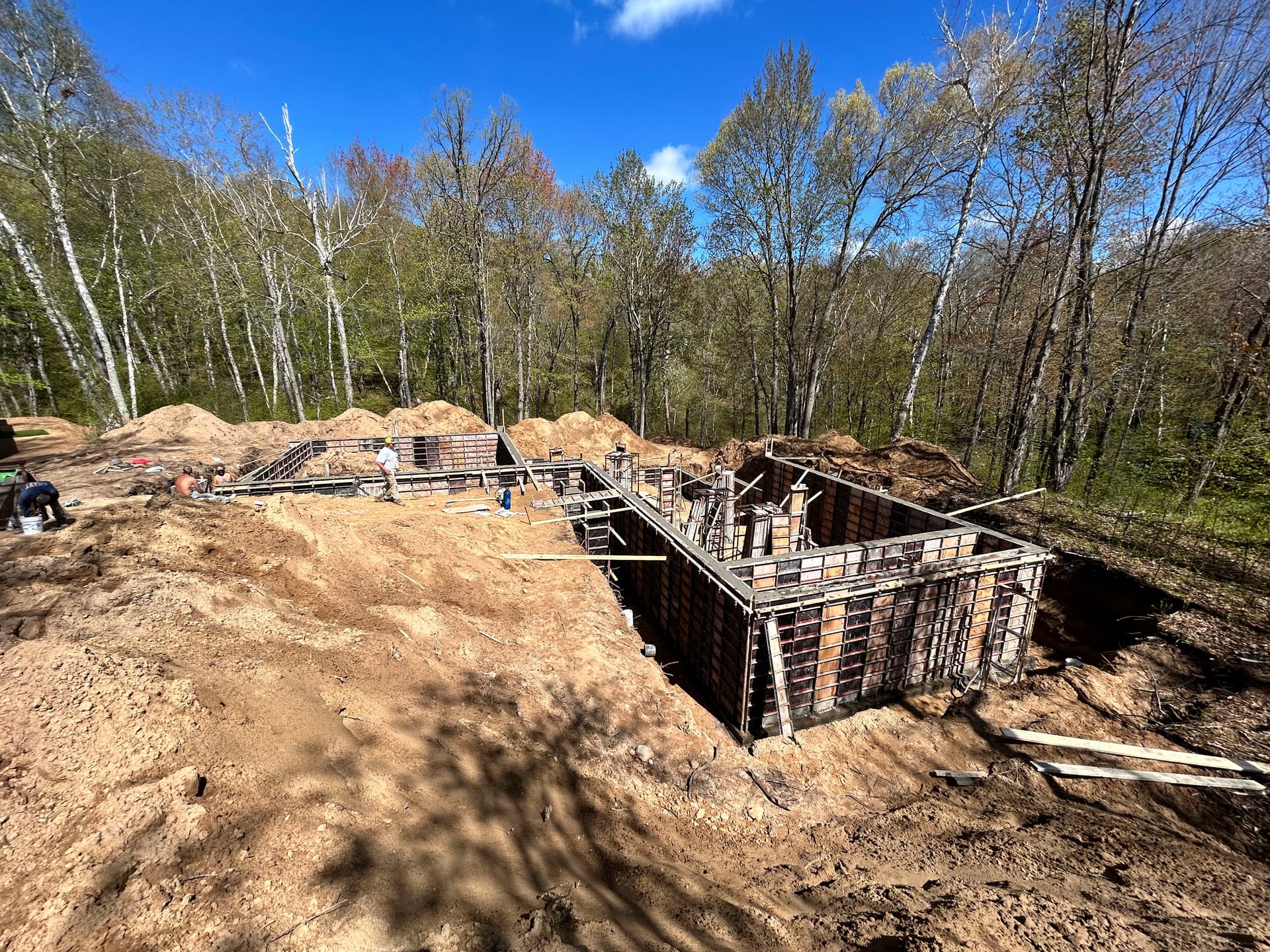 Gallery photos for Forming and Pouring Foundation Walls with Ailie Construction: Image #3